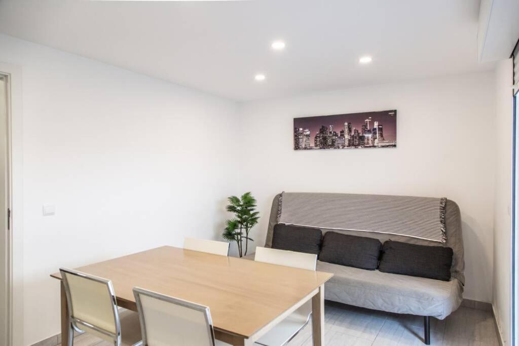 Remodeled Apartment In The City Center. Фару Экстерьер фото